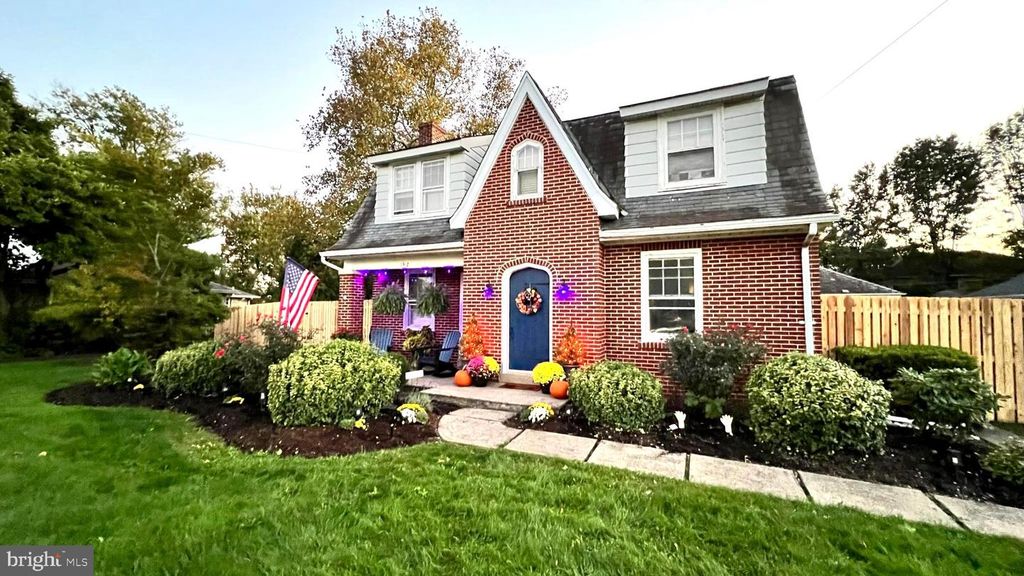 1312 W. MAIN ST, Lansdale, PA 19446