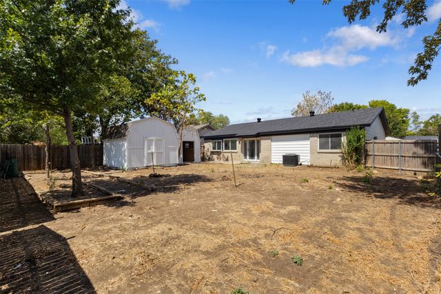 1520 Monaco Drive, Lewisville, TX 75067