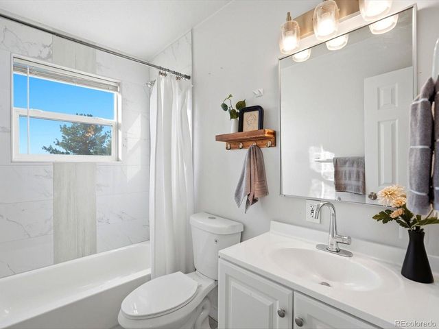 4363 S Eagle Cir, Aurora, CO 80015