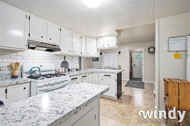 106 Lagrange Street, Dowagiac, MI 49047