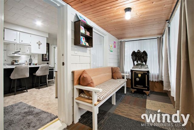 106 Lagrange Street, Dowagiac, MI 49047