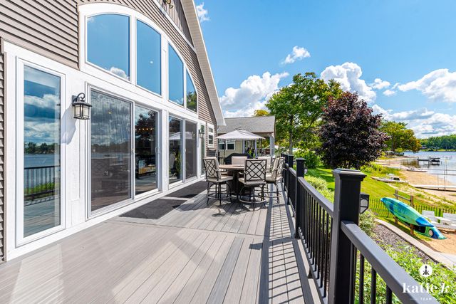 22133 Leota Drive, Sand Lake, MI 49343