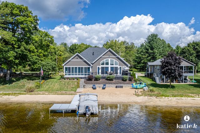 22133 Leota Drive, Sand Lake, MI 49343