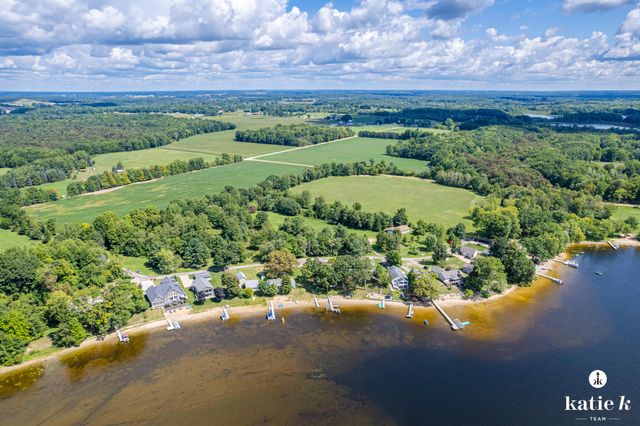 22133 Leota Drive, Sand Lake, MI 49343