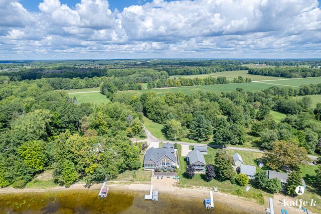 22133 Leota Drive, Sand Lake, MI 49343