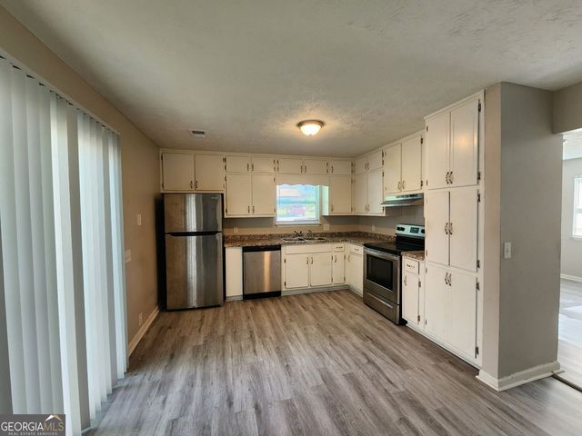 1653 Pinedale Circle NW, Conyers, GA 30012