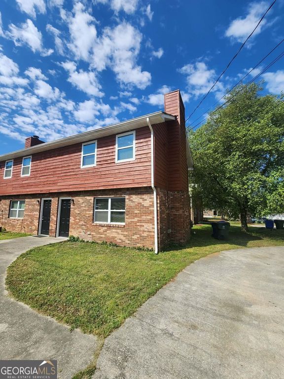 1653 Pinedale Circle NW, Conyers, GA 30012