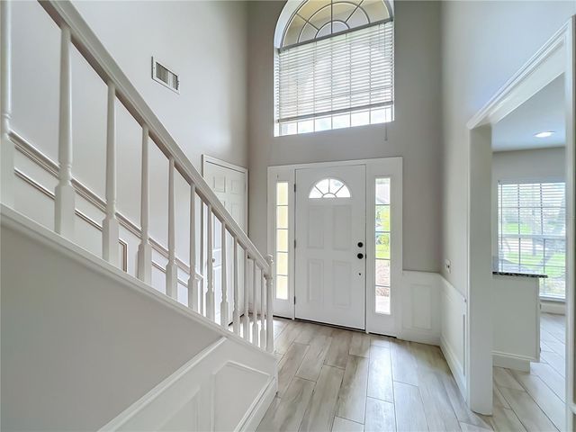 900 W CHARING CROSS CIRCLE, Lake Mary, FL 32746
