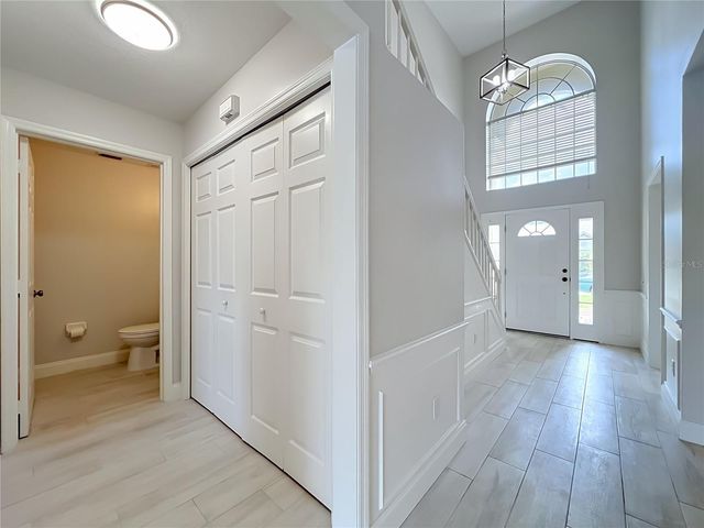 900 W CHARING CROSS CIRCLE, Lake Mary, FL 32746