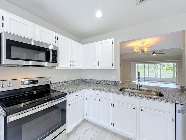 900 W CHARING CROSS CIRCLE, Lake Mary, FL 32746