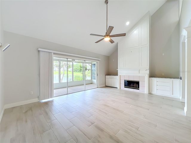 900 W CHARING CROSS CIRCLE, Lake Mary, FL 32746
