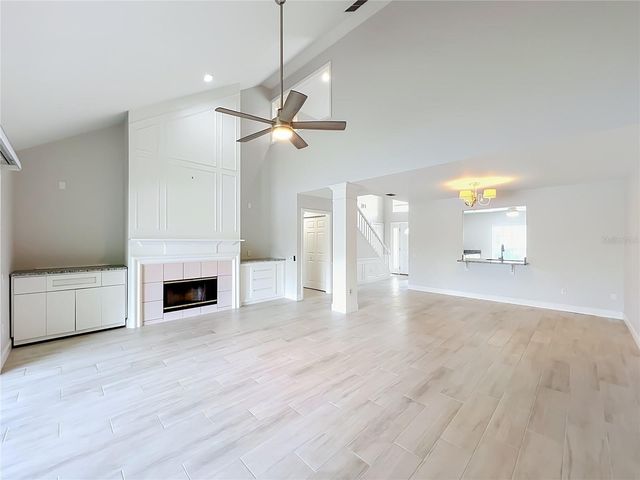 900 W CHARING CROSS CIRCLE, Lake Mary, FL 32746