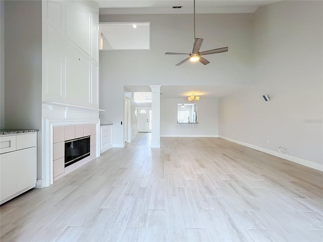 900 W CHARING CROSS CIRCLE, Lake Mary, FL 32746