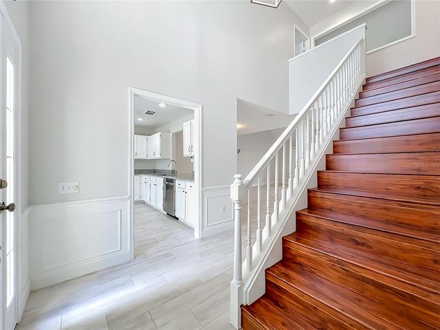 900 W CHARING CROSS CIRCLE, Lake Mary, FL 32746