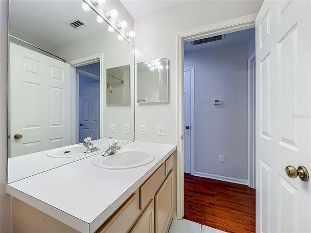 900 W CHARING CROSS CIRCLE, Lake Mary, FL 32746