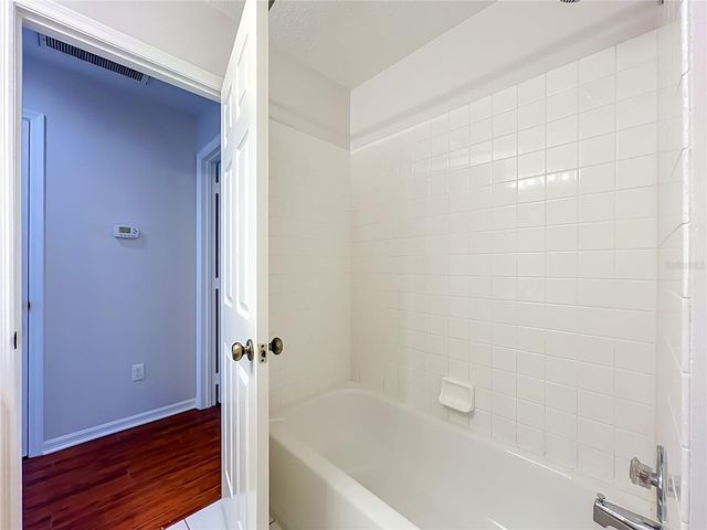 900 W CHARING CROSS CIRCLE, Lake Mary, FL 32746