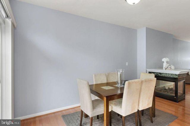 2366 HUNTINGTON STATION CT, Alexandria, VA 22303