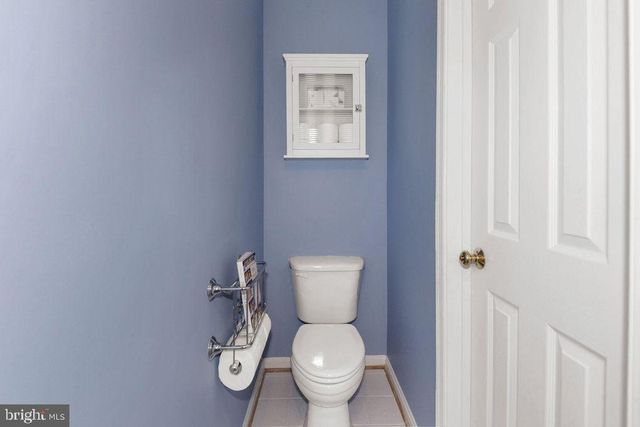 2366 HUNTINGTON STATION CT, Alexandria, VA 22303