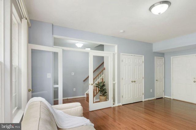 2366 HUNTINGTON STATION CT, Alexandria, VA 22303