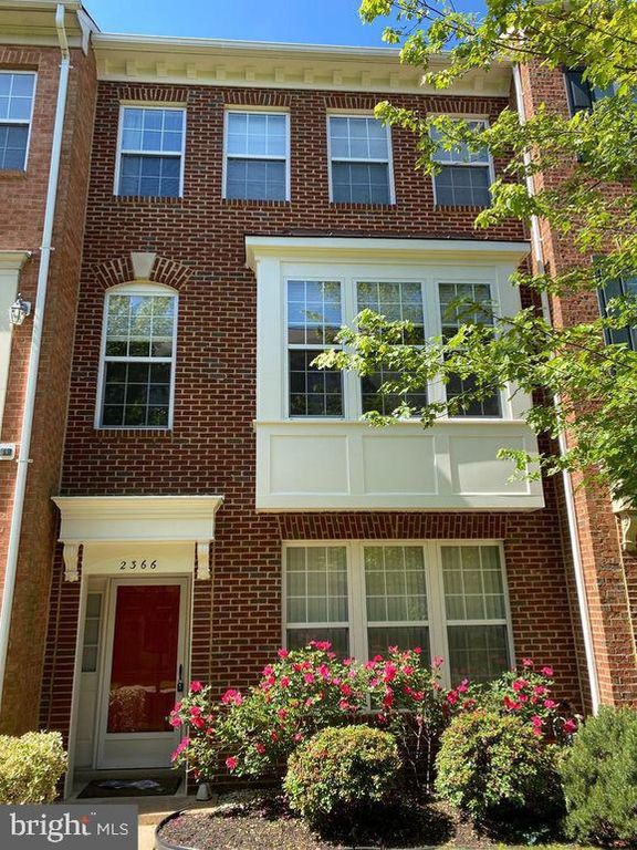 2366 HUNTINGTON STATION CT, Alexandria, VA 22303