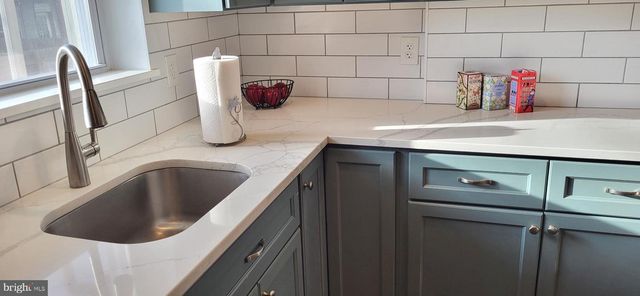 704 N CURLEY ST, Baltimore, MD 21205