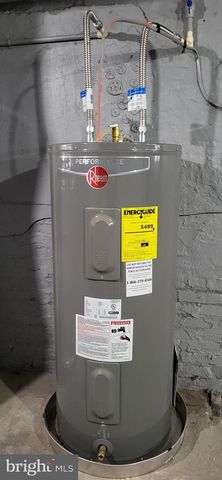 704 N CURLEY ST, Baltimore, MD 21205