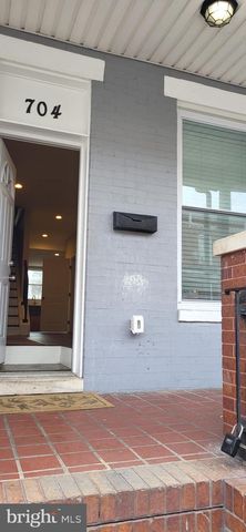 704 N CURLEY ST, Baltimore, MD 21205