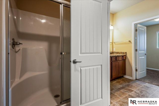 7773 N 88th Avenue, Omaha, NE 68122