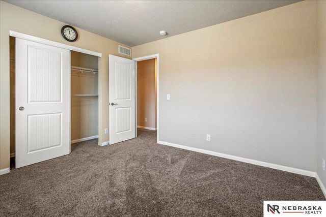 7773 N 88th Avenue, Omaha, NE 68122