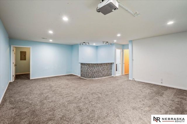 7773 N 88th Avenue, Omaha, NE 68122