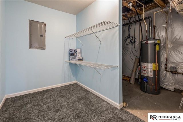 7773 N 88th Avenue, Omaha, NE 68122