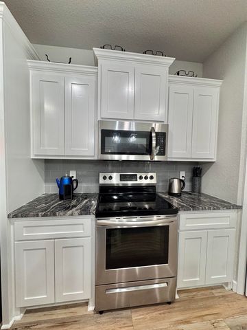 2701 Johnswood Village, Bryant, AR 72022