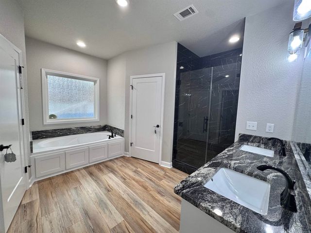 2701 Johnswood Village, Bryant, AR 72022