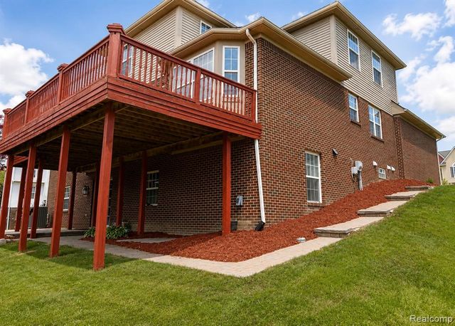 16928 Boulder Drive, Northville, MI 48168