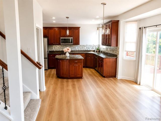 16928 Boulder Drive, Northville, MI 48168