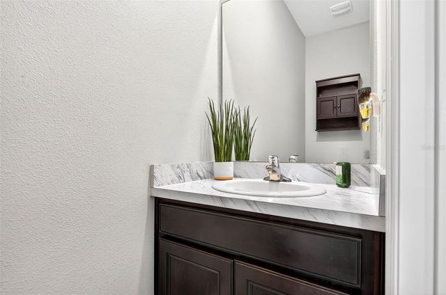 8382 BOWER BASS CIRCLE, Wesley Chapel, FL 33545