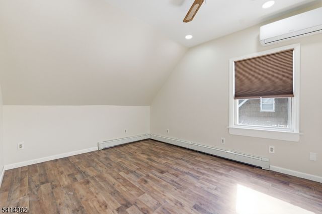 1216 Ringwood Ave, Wanaque Boro, NJ 07420