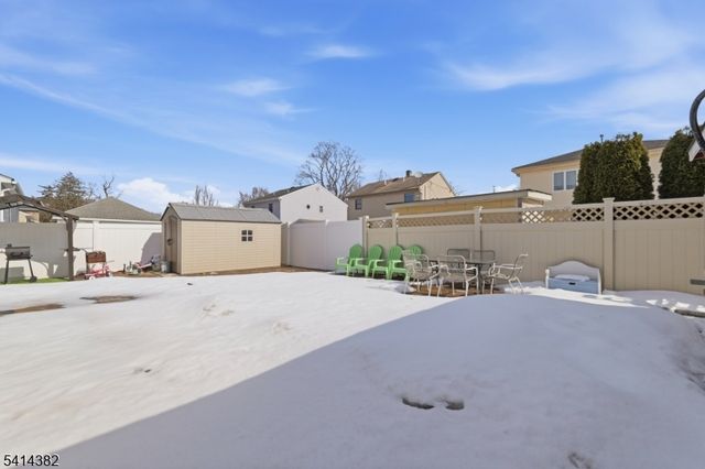 1216 Ringwood Ave, Wanaque Boro, NJ 07420