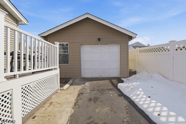 1216 Ringwood Ave, Wanaque Boro, NJ 07420