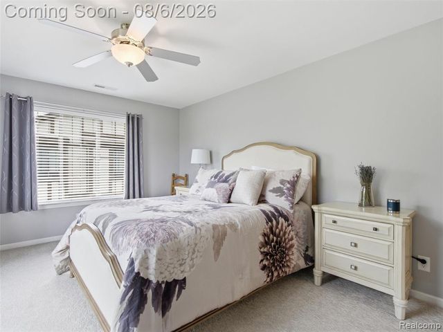 968 Country Club Drive 4, Saint Clair Shores, MI 48082