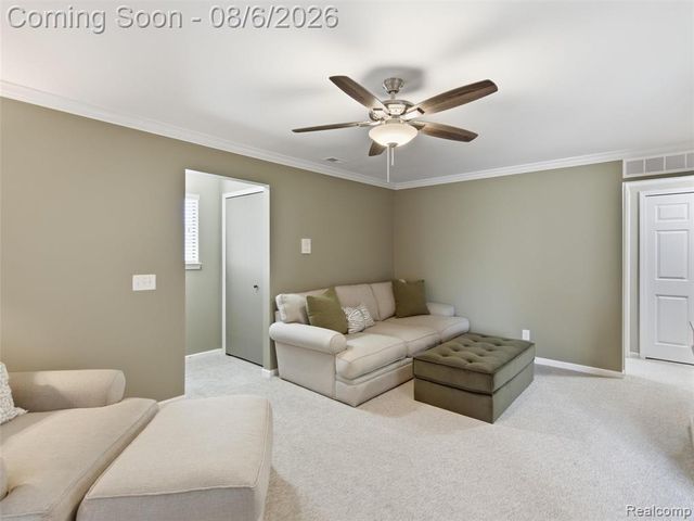 968 Country Club Drive 4, Saint Clair Shores, MI 48082