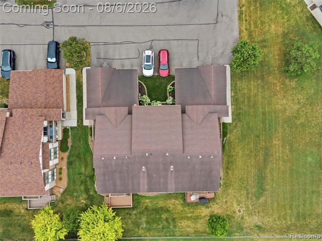 968 Country Club Drive 4, Saint Clair Shores, MI 48082