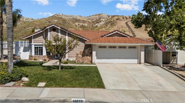 15219 Poppy Meadow, Canyon Country, CA 91387