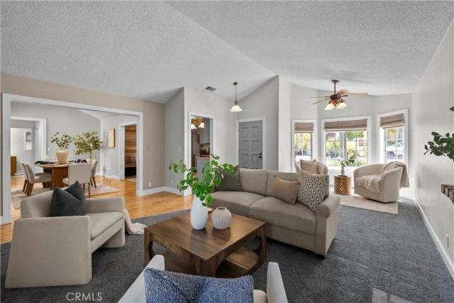 15219 Poppy Meadow, Canyon Country, CA 91387