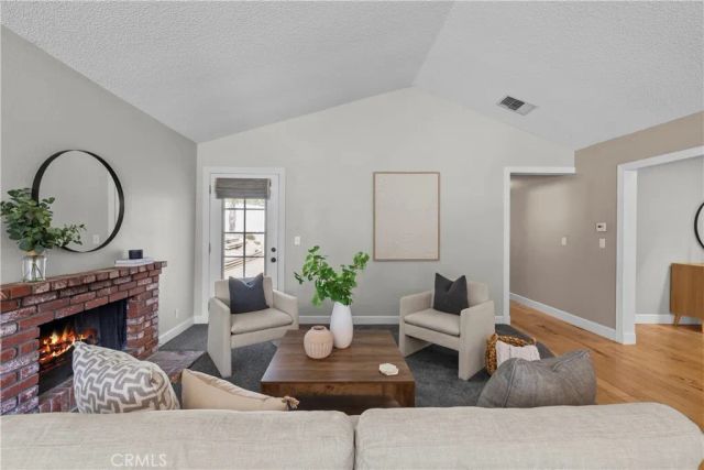 15219 Poppy Meadow, Canyon Country, CA 91387