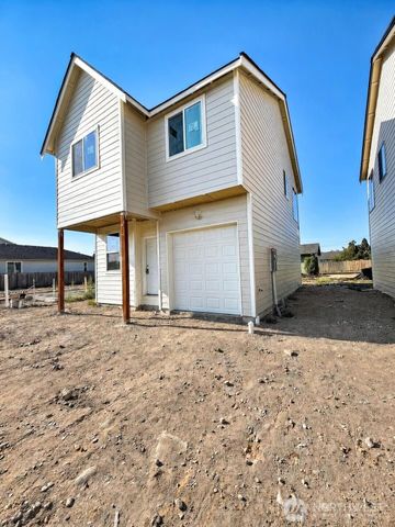 786 McCauley Ave, Buckley, WA 98321