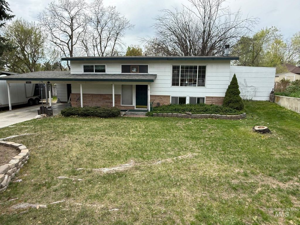 4809 N Collister Dr, Boise, ID 83703