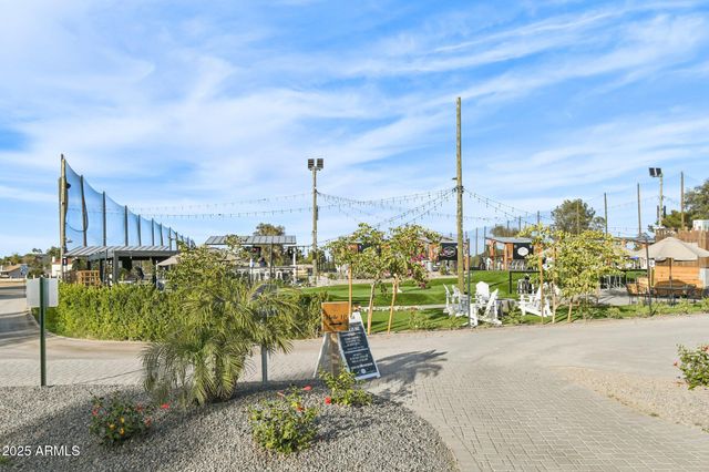 4530 W Continental Drive, Glendale, AZ 85308