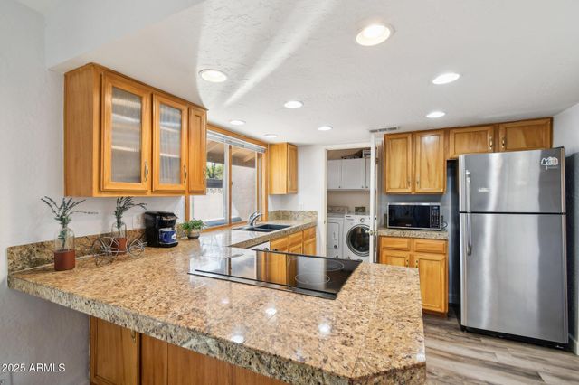 4530 W Continental Drive, Glendale, AZ 85308