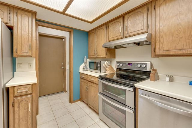 500 Gray Fox Run, Edmond, OK 73003